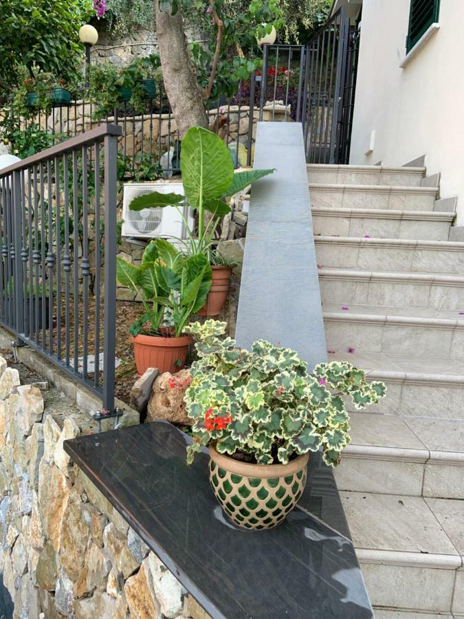 Ferienwohnung Casa Gaia Lerici Exterior foto